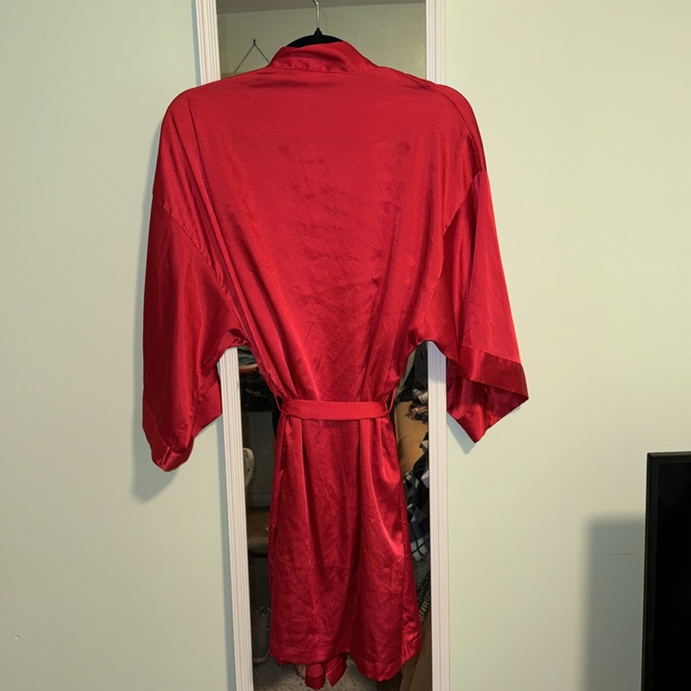 Victoria’s Secret Robe - Picture 3 of 3